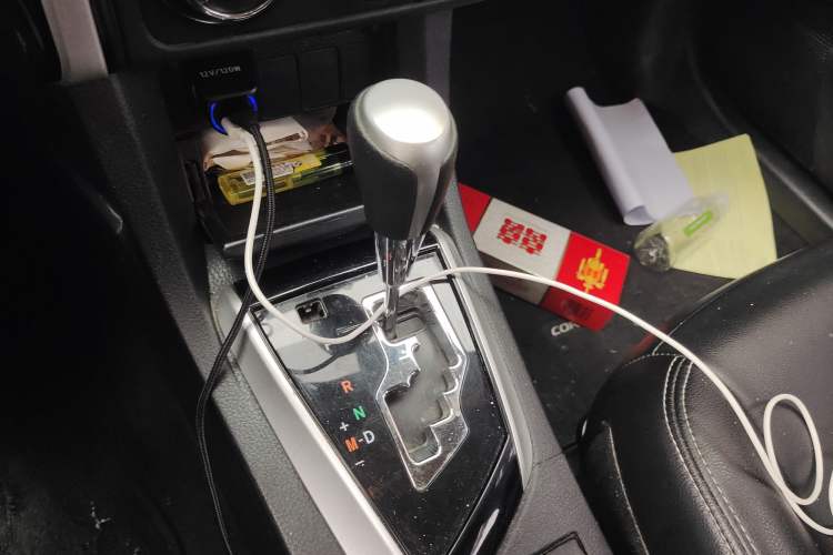 Used Toyota Corolla 2017 Revised Version 1.2T S-CVT GL Gear Lever