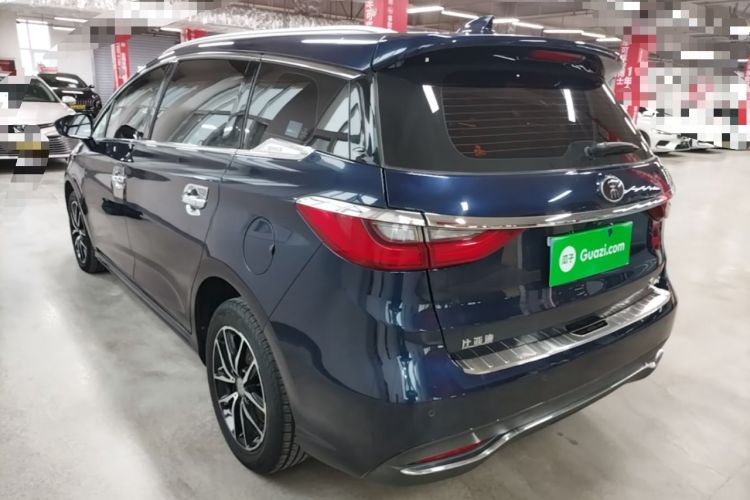Used BYD Song MAX 2018 1.5T Automatic Smart Connect Elite Model with 6 Seats
