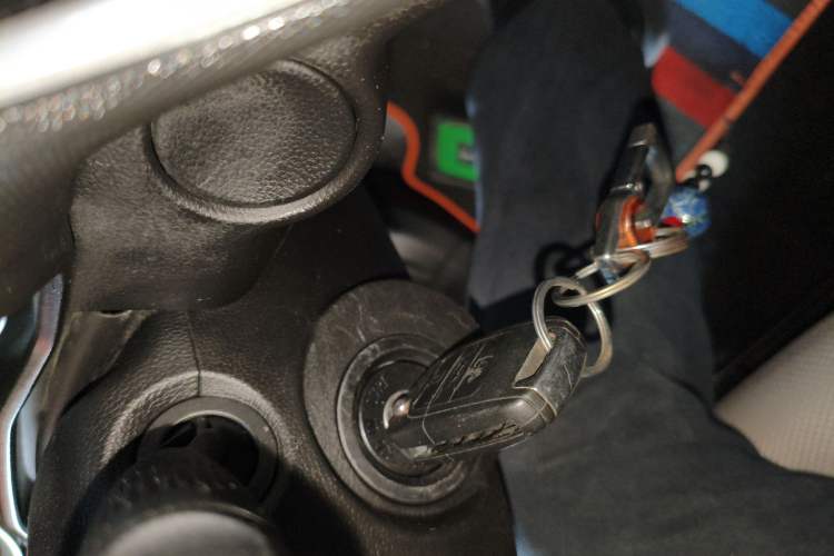 Used Wuling Hongguang S3 2018 1.5L Manual Standard Version China V Standard Vehicle Key