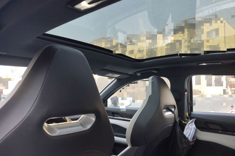 Used Changan UNI-V iDD 2024 Blue Whale Smart Electric iDD 136km Luxury Model