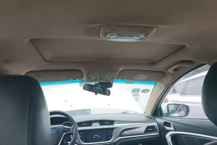 Used Geely Auto Emgrand 2017 Sedan Million Edition 1.5L Manual Upward Connect Version