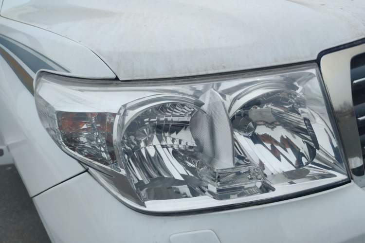 Used Toyota Land Cruiser  Right Front Headlight