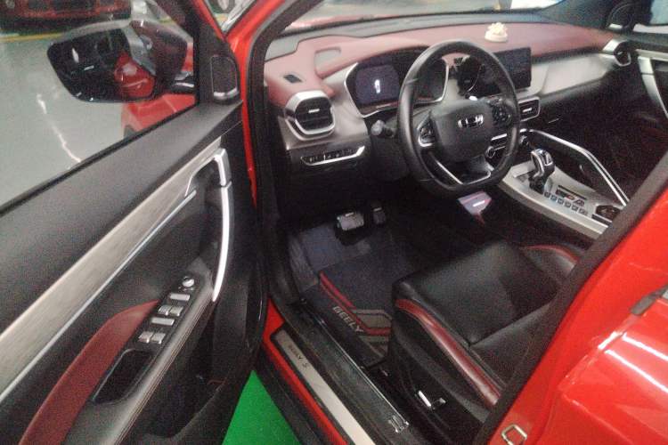 Used Geely Auto Coolray 2019 Sport Model 260T DCT Battle China V Standard
