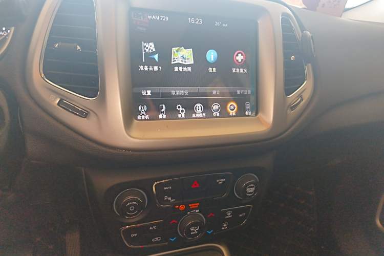 Used Jeep Compass 2017 200T Automatic Family Edition Audio And AC Panel