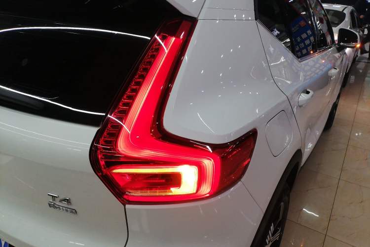 Used Volvo XC40 2021 T3 Zhiyuan Luxury Edition Right Rear Taillight