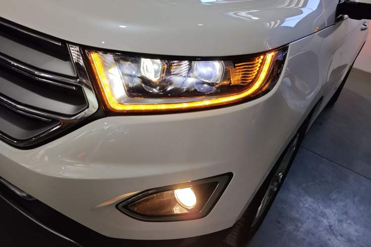 Used Ford Edge 2016 EcoBoost 245 Four-Wheel Drive Titanium Edition 7-Seater