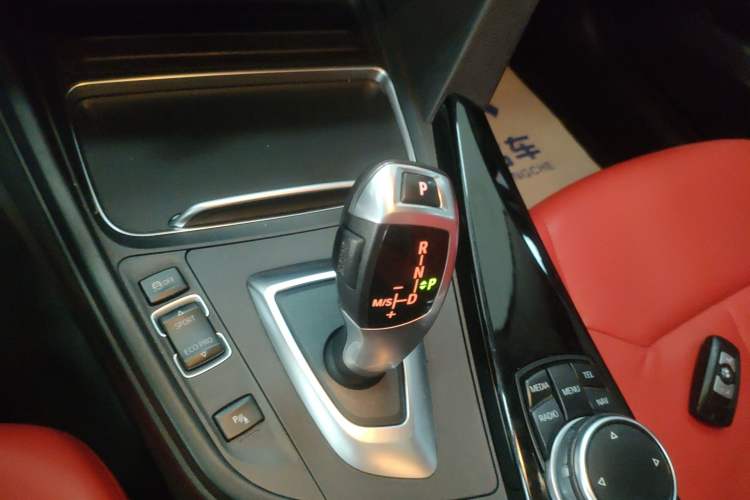 Used BMW 3 Series 2016 316i Fashion Model
