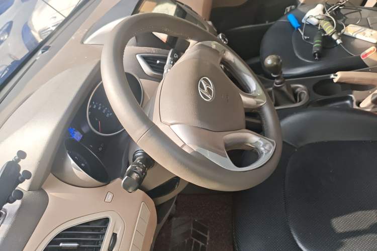 Used Hyundai ix35 2012 2.0L Manual Two-Wheel Drive New Edition GL