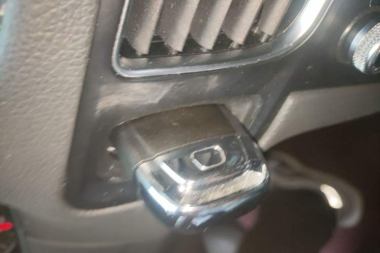 Used Audi Q5 2015 40 TFSI Technology Edition
