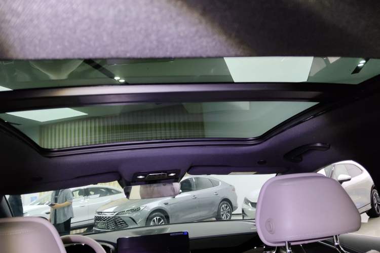 Used BYD Han 2025 DM-i Intelligent Driving Edition 125KM LiDAR Flagship Model
