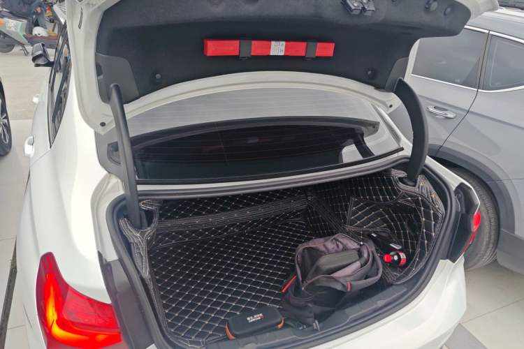 Used BMW 1 Series 2021 120i M Sport Night Edition Trunk