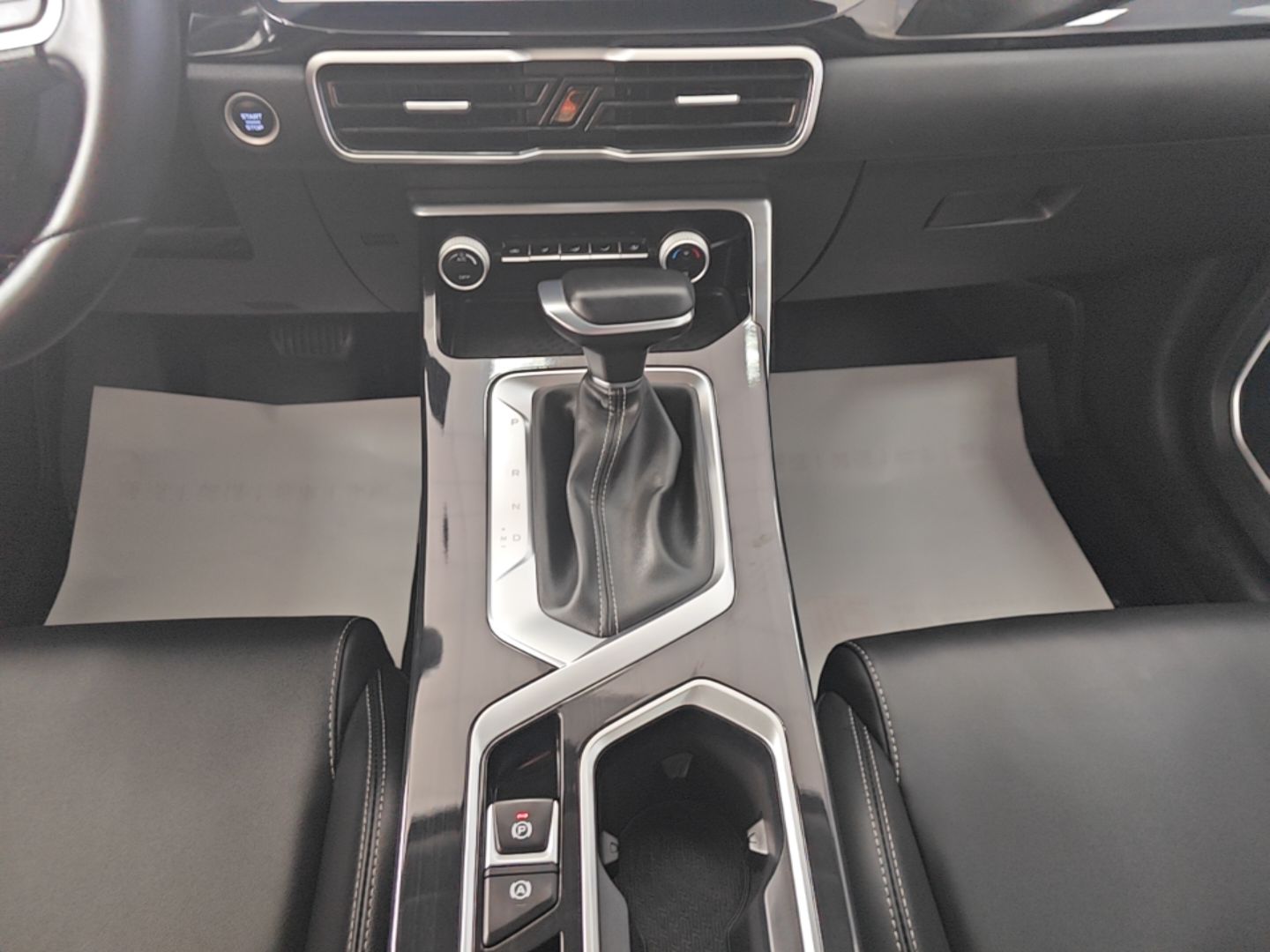 Geely Auto Coolray 2025 Model 1.5L CVT Superpower Edition MAX — снимка 16