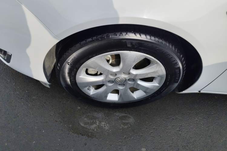 Used Buick Regal 2015 1.6T Elite Tech Model Left Front Wheel Hub