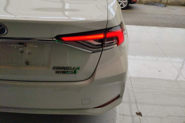 Used Toyota Corolla 2023 1.8L Smart Electric Hybrid Dual-Motor Pioneer Edition Right Rear Taillight