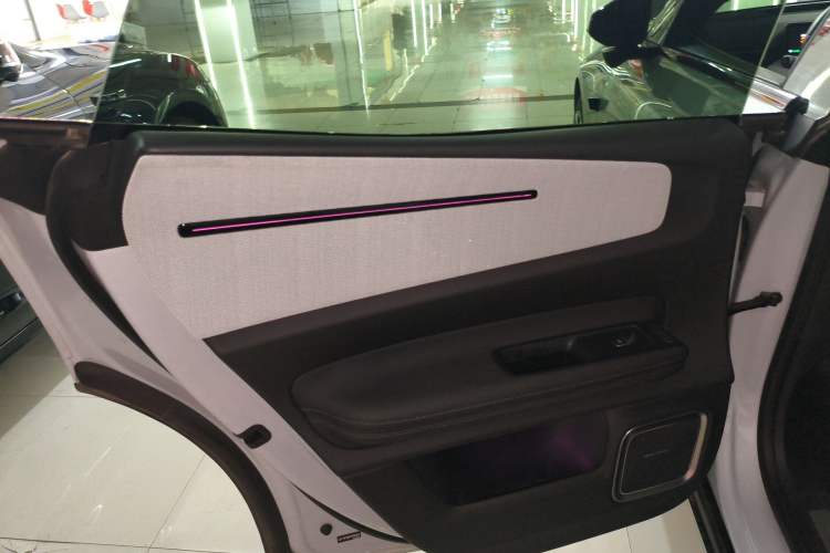 Used Polestar 4 2023 Single Motor Standard Range PLUS