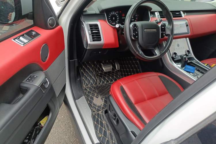 Used Land Rover Range Sport 2019 3.0 SC V6 HSE DYNAMIC Driver Seat