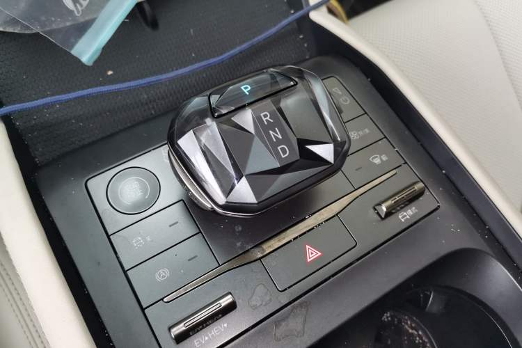 Used BYD Qin L 2024 DM-i 80KM Leading Model
