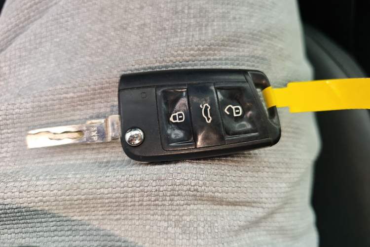 Used Volkswagen Touran 2016 Volkswagen Touran L 280TSI Manual Comfort Edition
