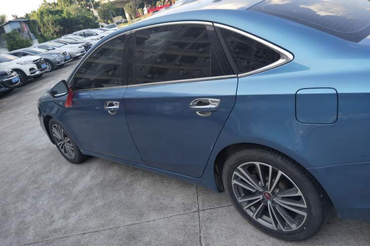 Used Roewe i6 2020 PLUS 20T TST 4G Connected Glory Flagship Edition