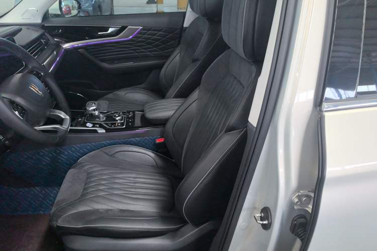 Used Hongqi HS5 2022 Facelifted Version 2.0T Smart Connect Flagship All-Wheel-Drive Edition