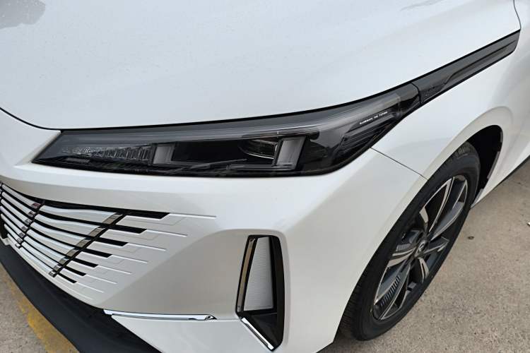 Used Changan Eado 2025 Blue Whale 1.5T 500Bar Prestige Model