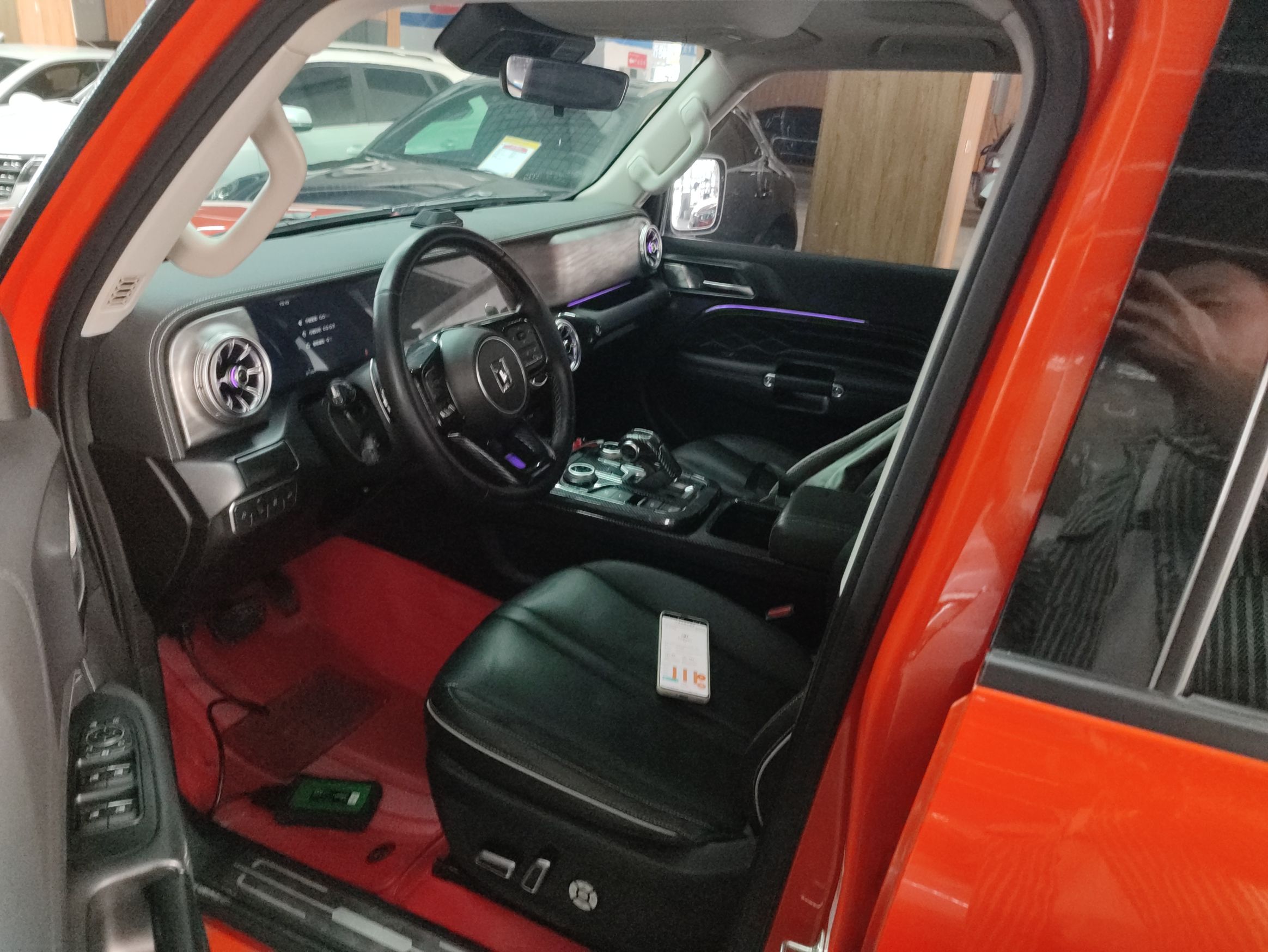 المقاعد الأمامية داخل السيارة