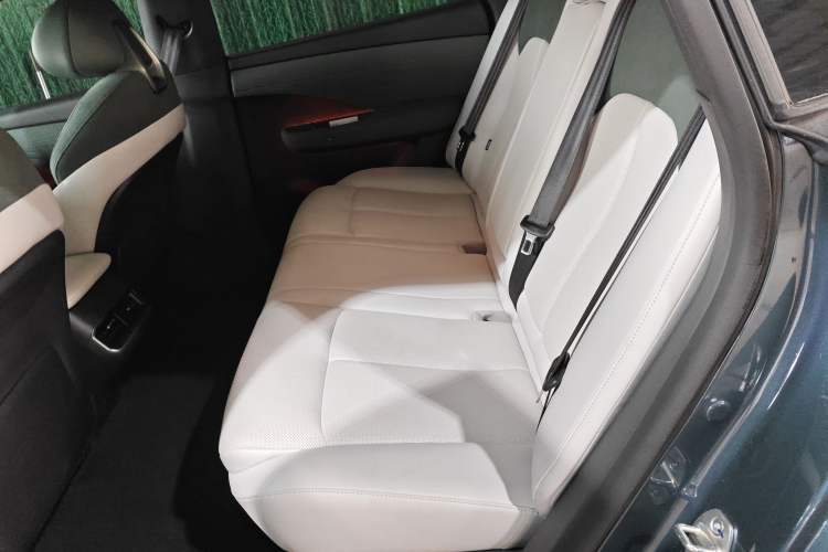 Used Nissan N7 2025 625 Max Left Rear Seat