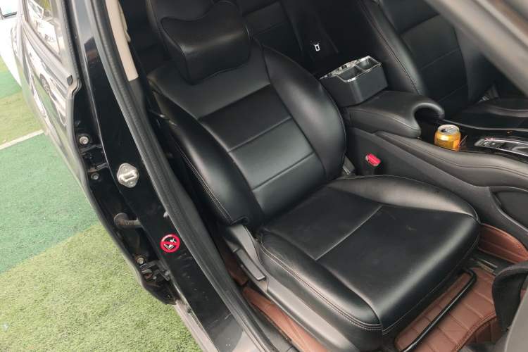 Used Honda Vezel 2017 1.8L CVT 2WD Elite Model
