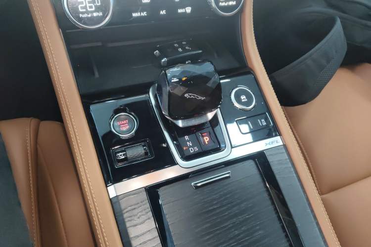 Used Jaguar XFL 2021 XFL 2.0T P250 All-Wheel-Drive Shimmering Black Sport Edition
