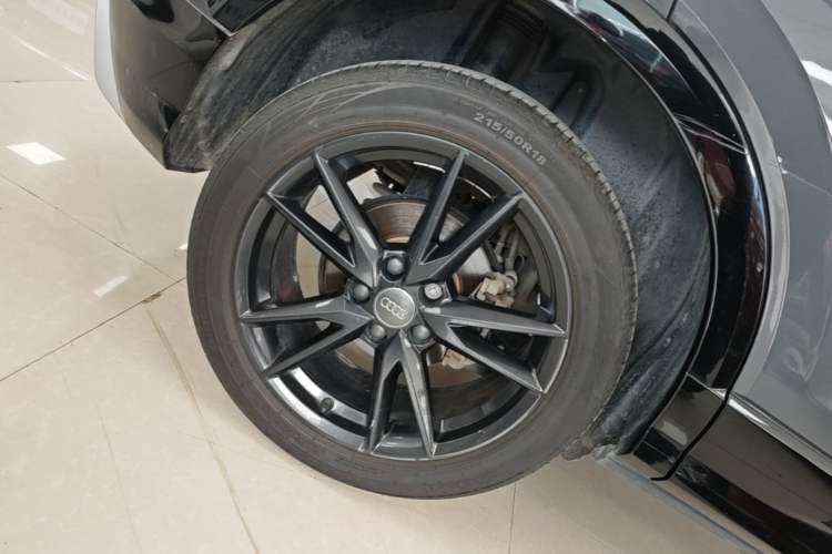 Used Audi Q2L 2020 35 TFSI Fashion Dynamic Model
