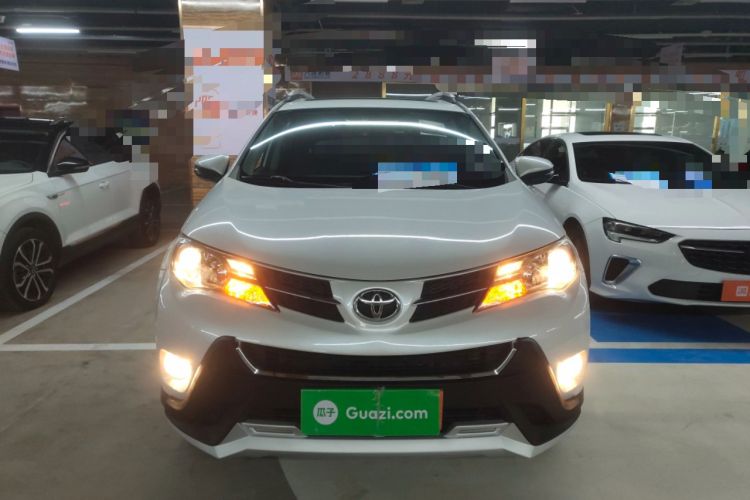 Used Toyota RAV4 2015 2.0L CVT Four-Wheel Drive New Edition