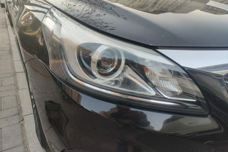 Used GAC Trumpchi GA8 2017 280T Deluxe Edition Right Front Headlight