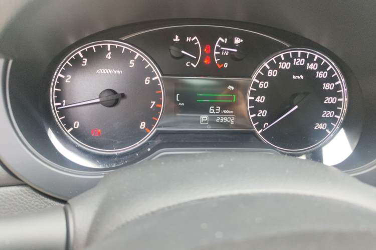 Used Nissan Tiida 2021 1.6L CVT Cool Edition Odometer Close Up
