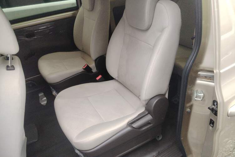 Used Wuling Hongguang V 2022 1.5L Enjoy Edition Hydraulic Power Steering LAR