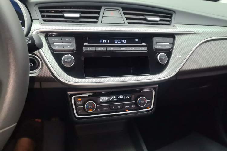 Used Livan Maple 60s 2024 Happiness Customized Full Vehicle—Taxi-Dedicated Version