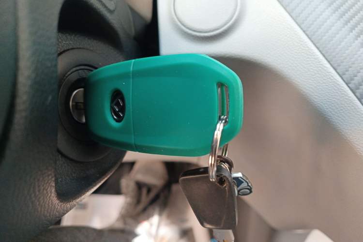 Used SAIC MAXUS V90 RV 2023 2.0T Traveler RVLIFE Fun Edition Vehicle Key