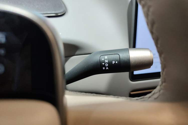 Used Li Auto i8 2025 Model Standard Version
