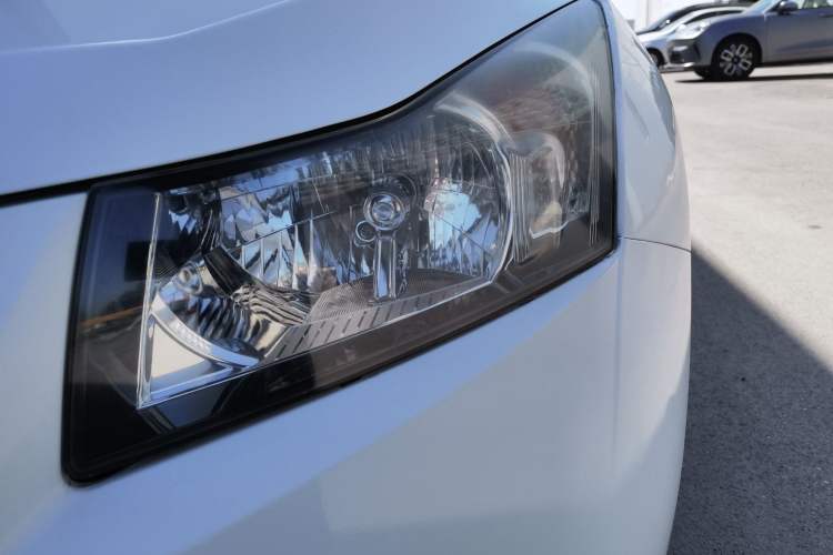 Used Chevrolet Cruze 2013 1.6L SL Grand Edition Automatic Left Front Headlight