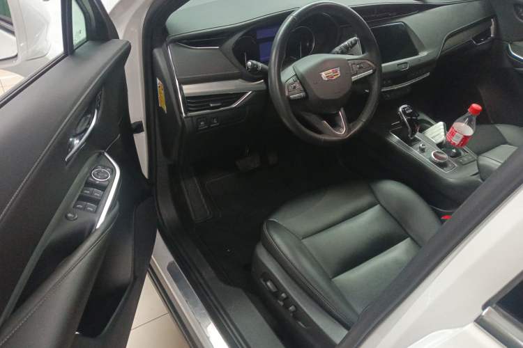 Used Cadillac XT4 2021 28T Two-Wheel Drive Leading Version