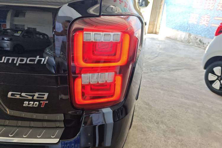 Used GAC Trumpchi GS8 2017 320T Two-Wheel Drive Luxury Smart Connectivity Version (7 Seats)