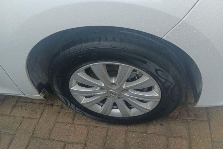 Used GAC Trumpchi M6 2023 PRO 270T DCT Elite Edition Right Front Wheel Hub