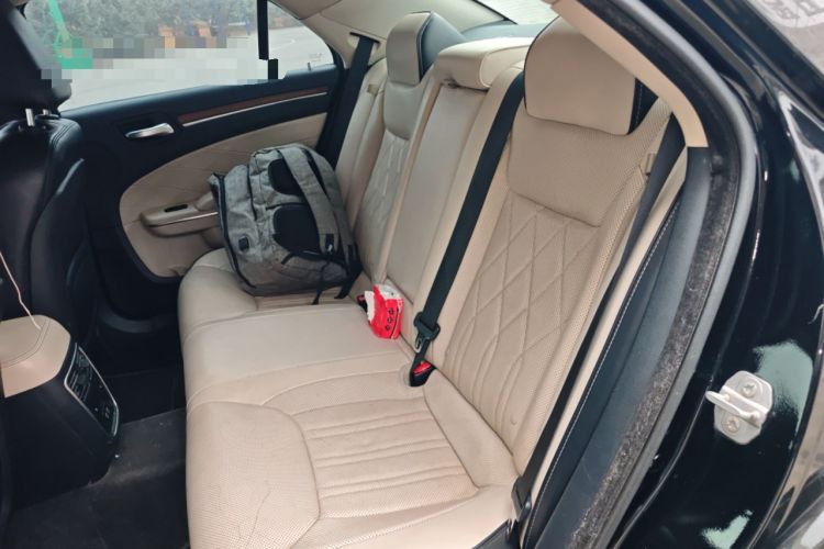 Used Chrysler 300C 2016 3.0L Supreme Edition
