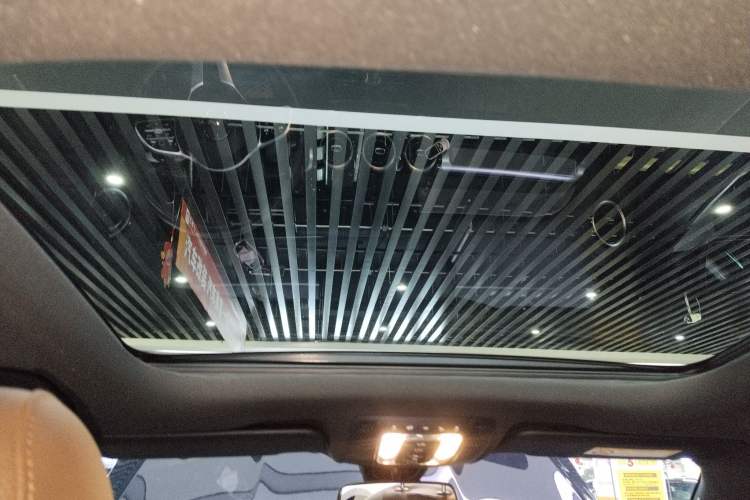 Used Mercedes-Benz GLB 2022 Second Facelift GLB 200 Dynamic Edition Headliner