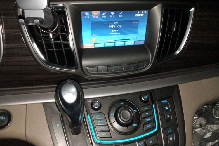 Used Buick GL8 2013 3.0L GT Luxury Business Haoya Edition
