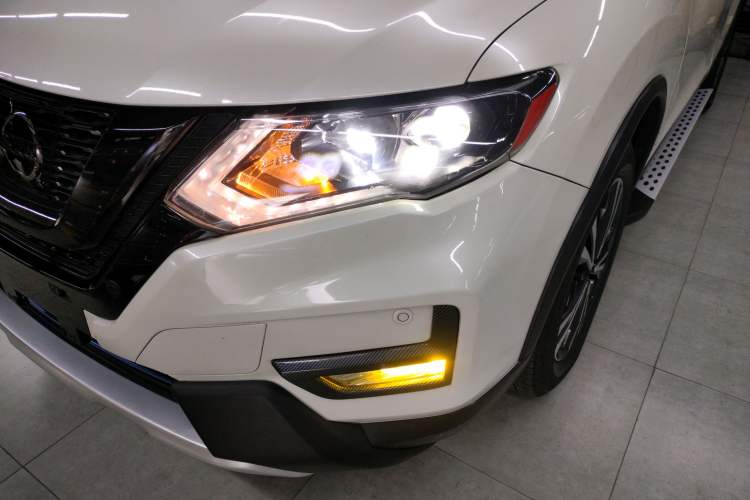 Used Nissan X-Trail 2019 2.5L CVT Smart Connect Luxury Edition 4WD