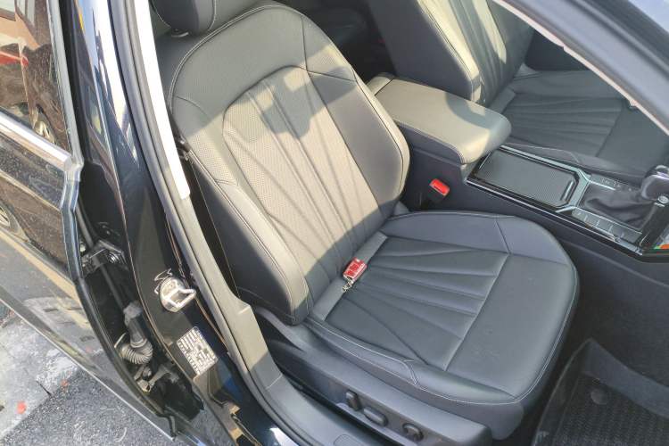 Used Volkswagen Passat 2025 Premium Version 380TSI Dragon Edition