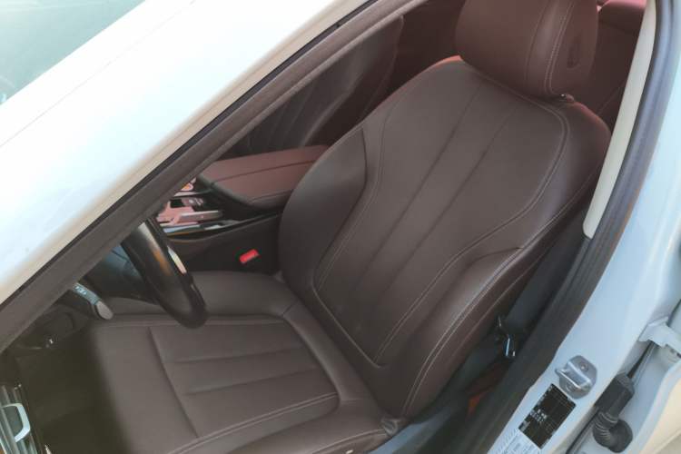 Used BMW 5 Series 2018 525Li Luxury Package