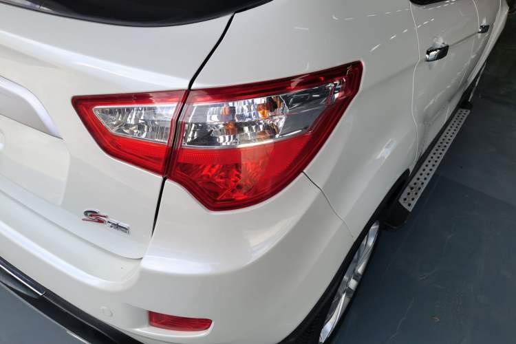 Used CHANGAN CS35 2015 1.6L Automatic Luxury Model China IV Standard Right Rear Taillight
