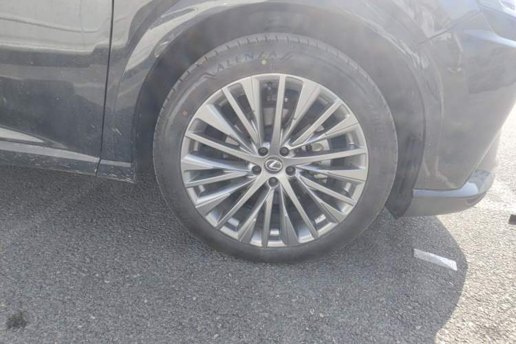 Used Lexus RX 2023 350h Four-Wheel Drive Enjoyment Version Right Front Wheel Hub