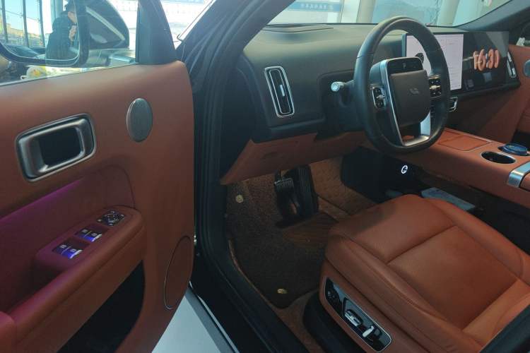 Used Li Auto L8 2023 Pro Model
